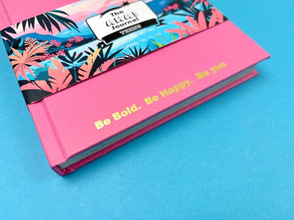 Journal covers with luxury gold foiling for premium finish.